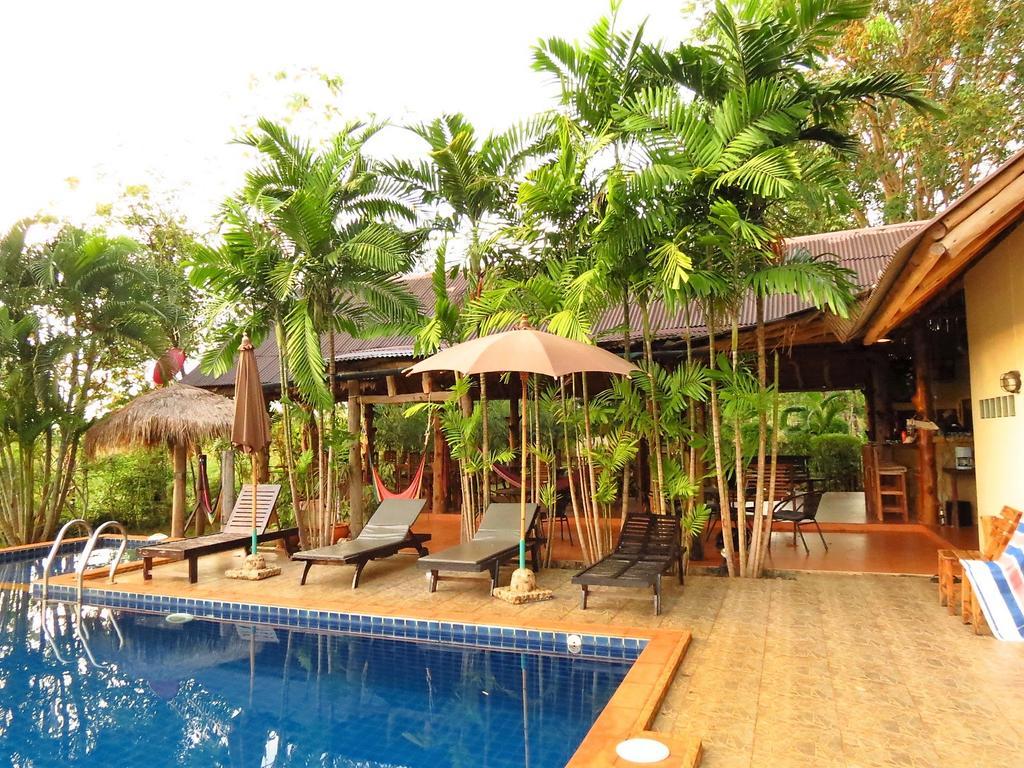 Bamboo Hideaway Resort マーク島 エクステリア 写真