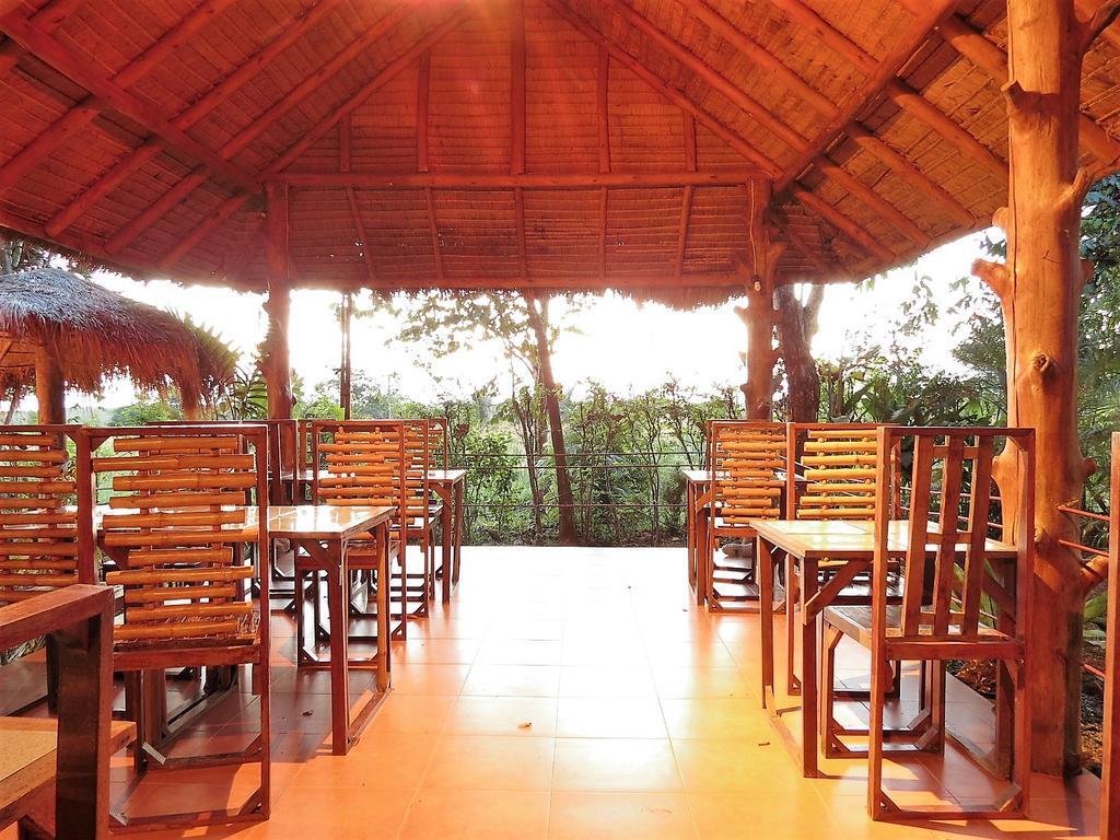 Bamboo Hideaway Resort マーク島 エクステリア 写真