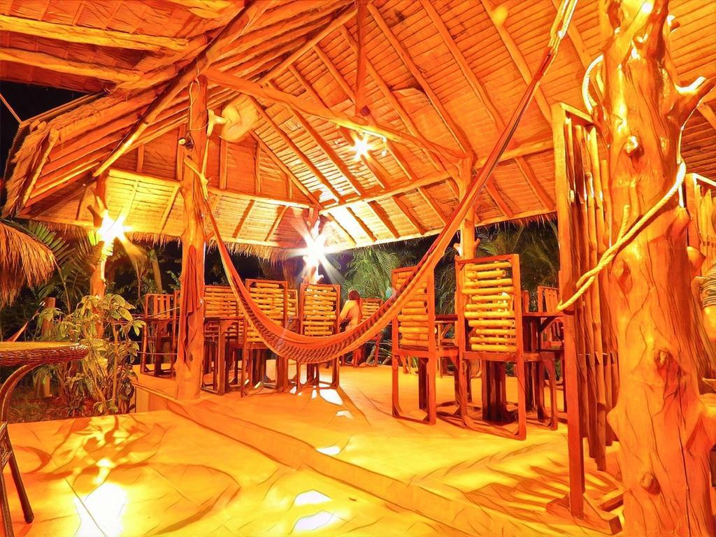 Bamboo Hideaway Resort マーク島 エクステリア 写真