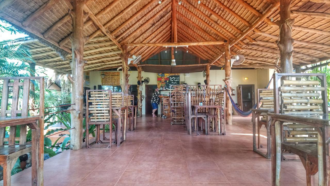 Bamboo Hideaway Resort マーク島 エクステリア 写真