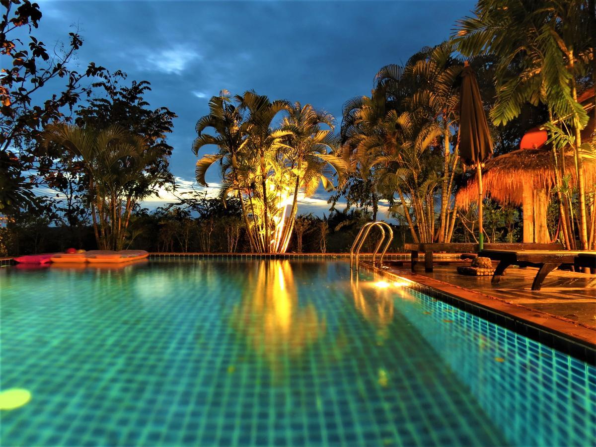 Bamboo Hideaway Resort マーク島 エクステリア 写真